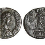Valentiniano II, a nombre de Teodosio I AE4 384-387 d.C. Siscia EBC