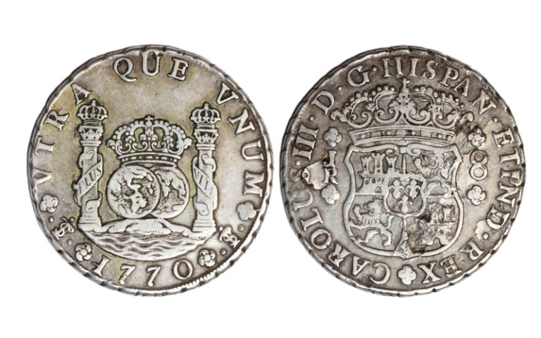 Carlos III 8 Reales 1770 Potosí JR Hojitas rev. MBC
