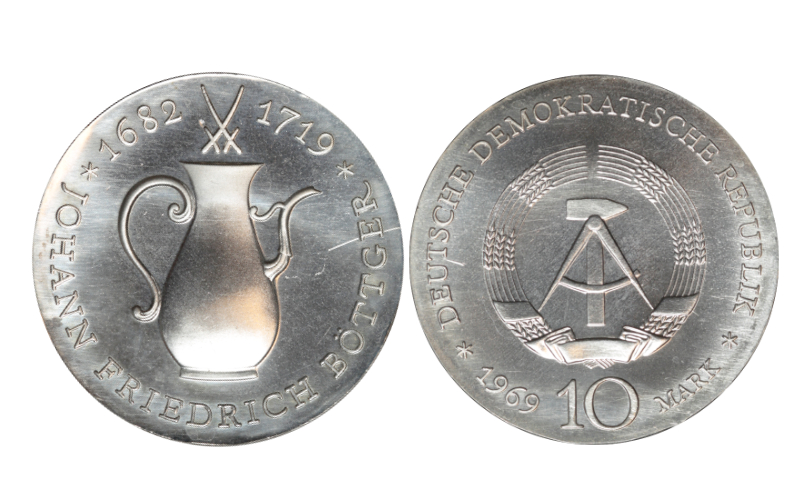 Alemania Oriental 10 Marcos 1969 250 Aniversario Muerte Johann Friedrich Böttger Alguna rayita SC